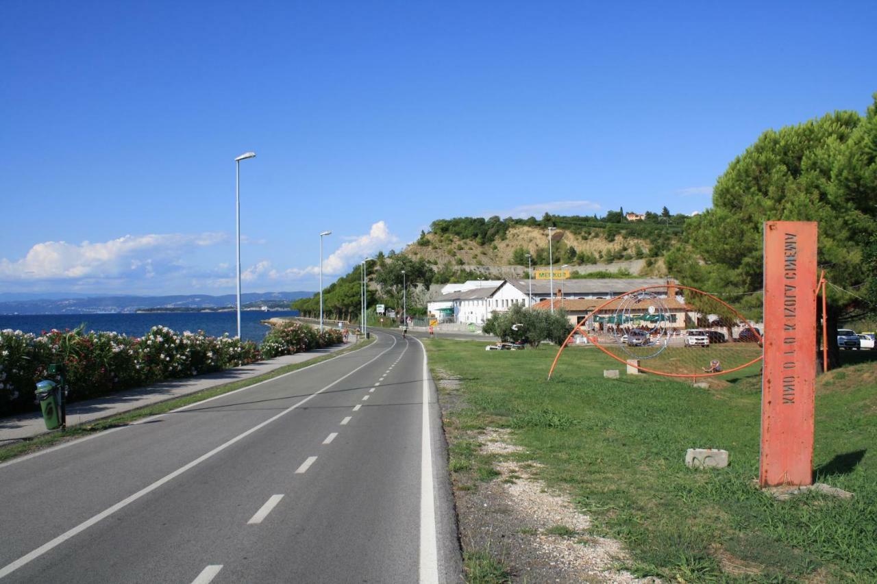 Apartments Villa Sandi Izola Exterior photo